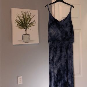 Blue tie dye maxi dress